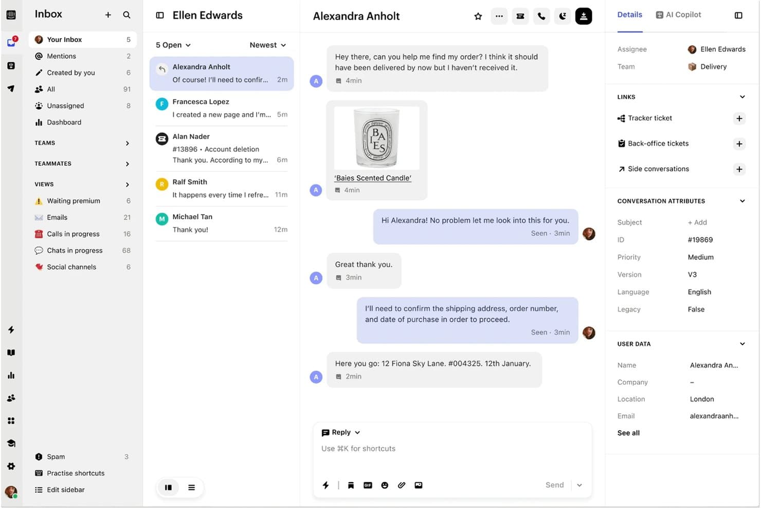 Gedeelde inbox van Intercom met klantchat, bestelgegevens en zijpaneel.