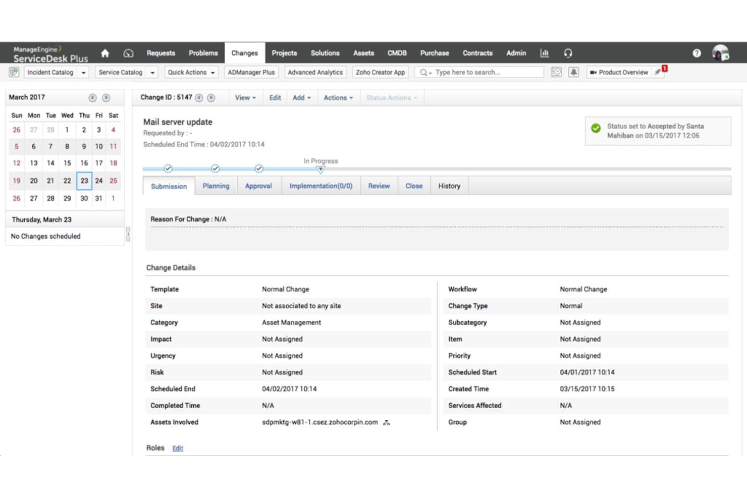 ServiceDesk Plus change management form showing mail server update request details.