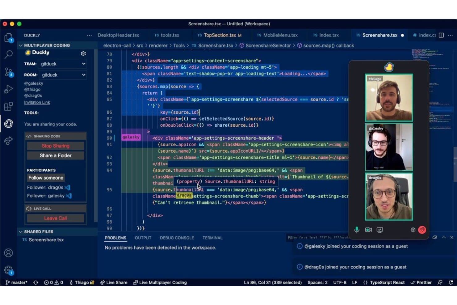 Session de programmation multijoueur Duckly avec éditeur de code partagé et trois participants en vidéo.
