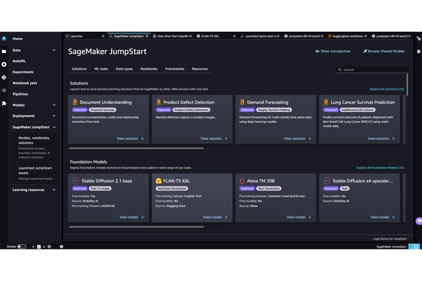Amazon SageMaker JumpStart -koontinäyttö, joka näyttää käyttöönotettavia NLP- ja perustamalleja.