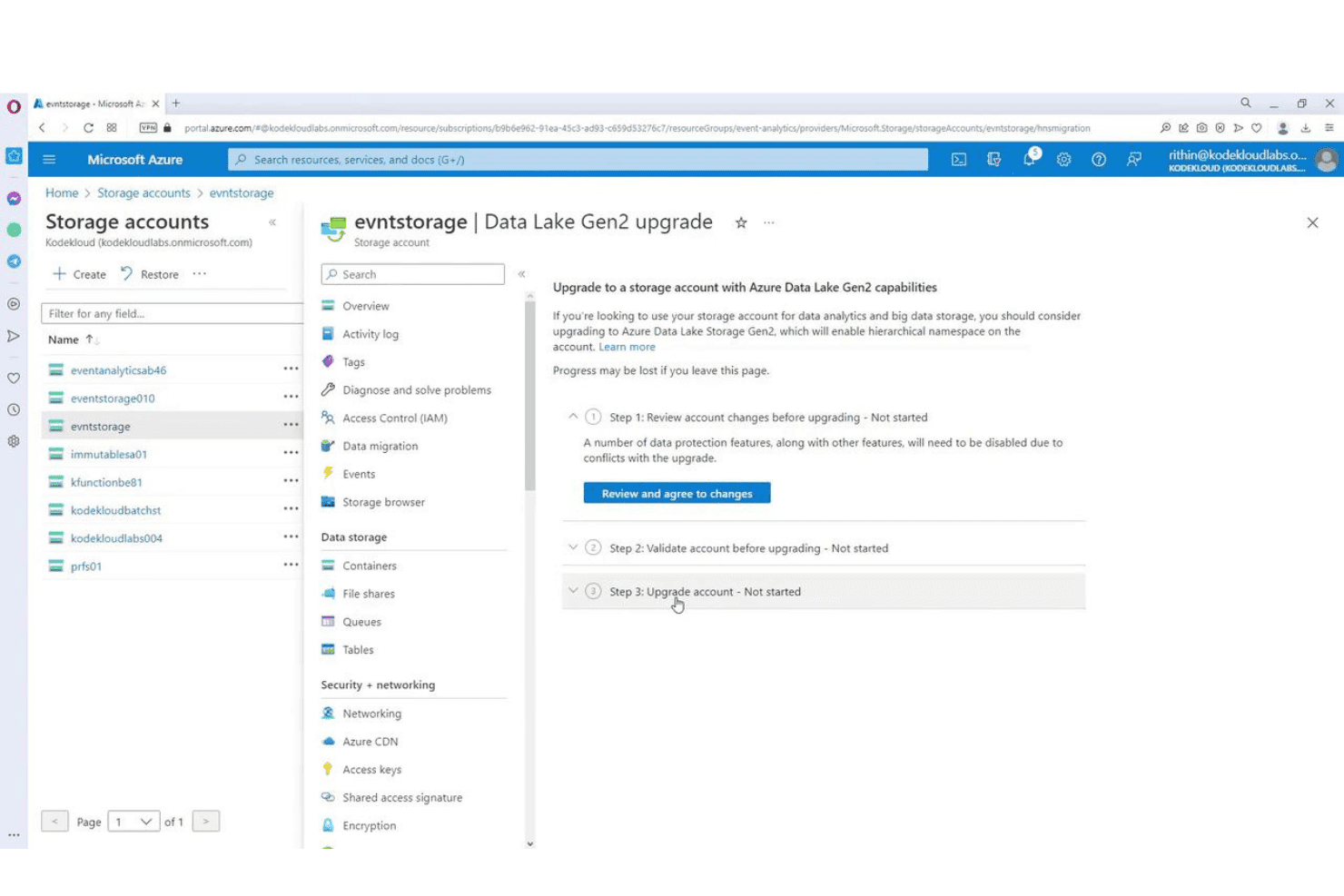 Azure-portaali, jossa näkyvät Data Lake Gen2 -päivitysvaiheet tallennustilille.