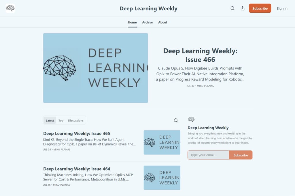 Deep Learning Weekly newsletter homepage with featured issues and subscription form