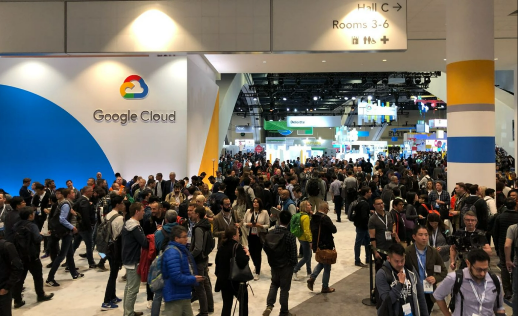 Google Cloud Next Conference attendees networking