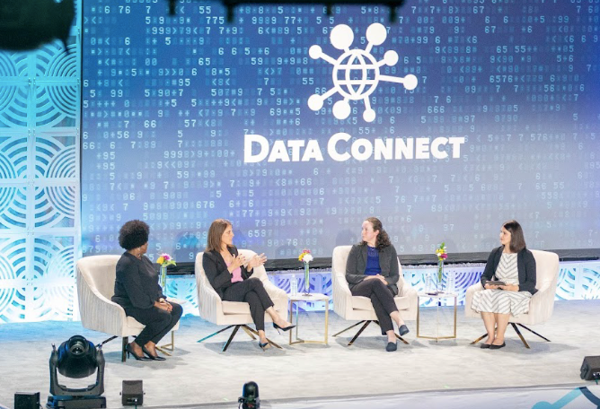 The panel discussion in DataConnect Conference.