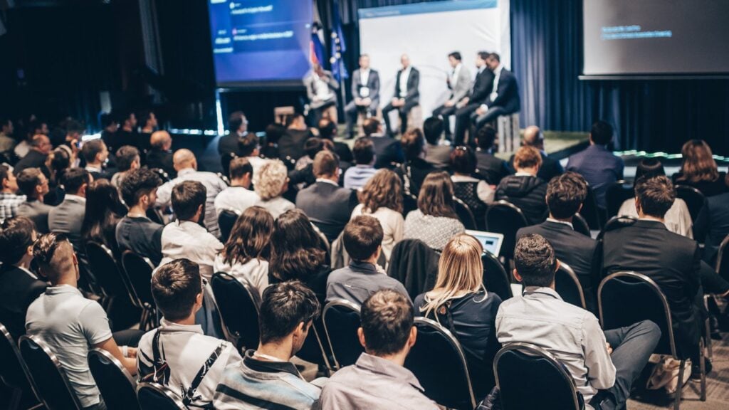 Hundreds of attendees at HOST Symposium