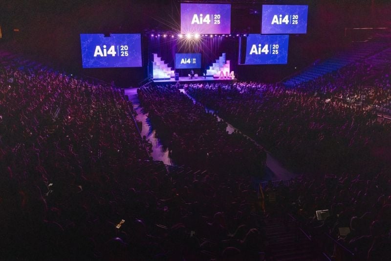 AI leaders gathered for a keynote presentation at Ai4